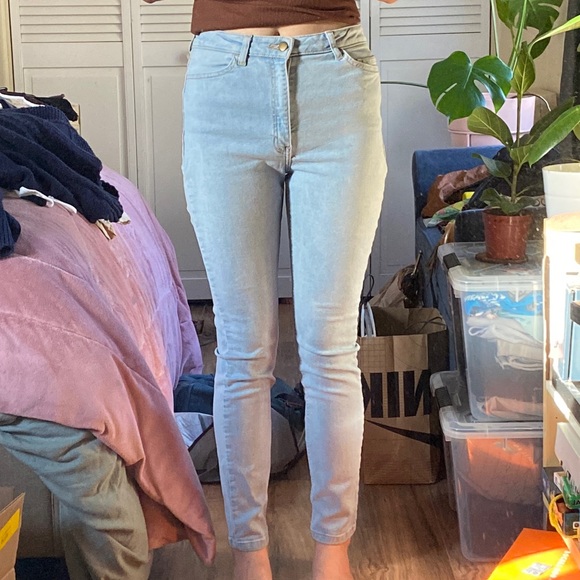 light wash American Apparel high waist, skinny jeans. size 30 - Picture 2 of 3